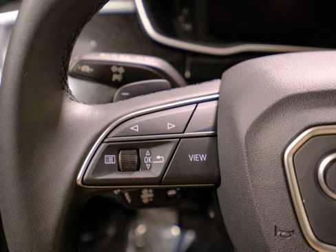 Used 2025 Audi Q3 2.0T Premium image 34