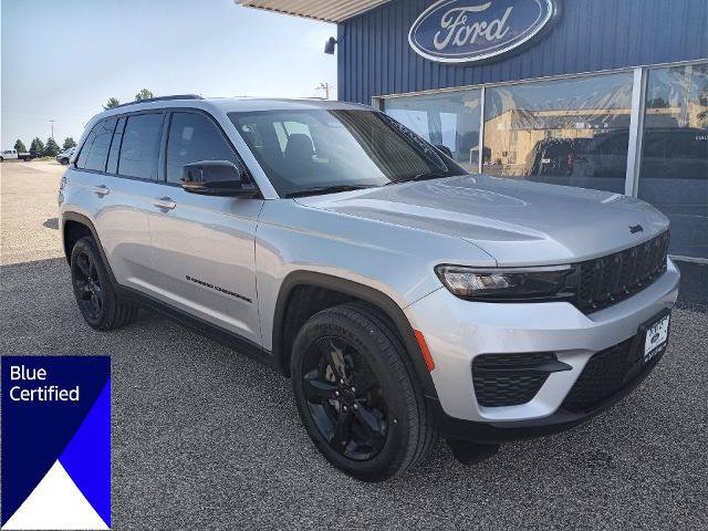 Used 2023 Jeep Grand Cherokee Altitude AWD/4WD image 1