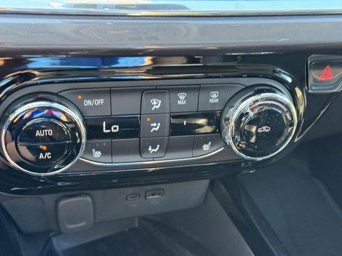 New 2026 Chevrolet Trax ACTIV w/ Sunroof Package image 16