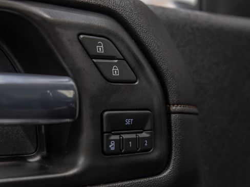 Used 2020 GMC Sierra 2500 AT4 w/ AT4 Premium Package image 44