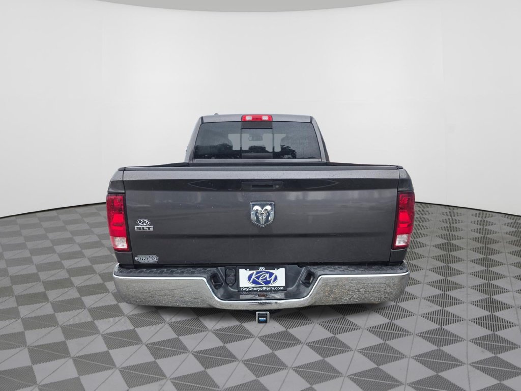 Used 2015 RAM 1500 Classic SLT RWD image 9