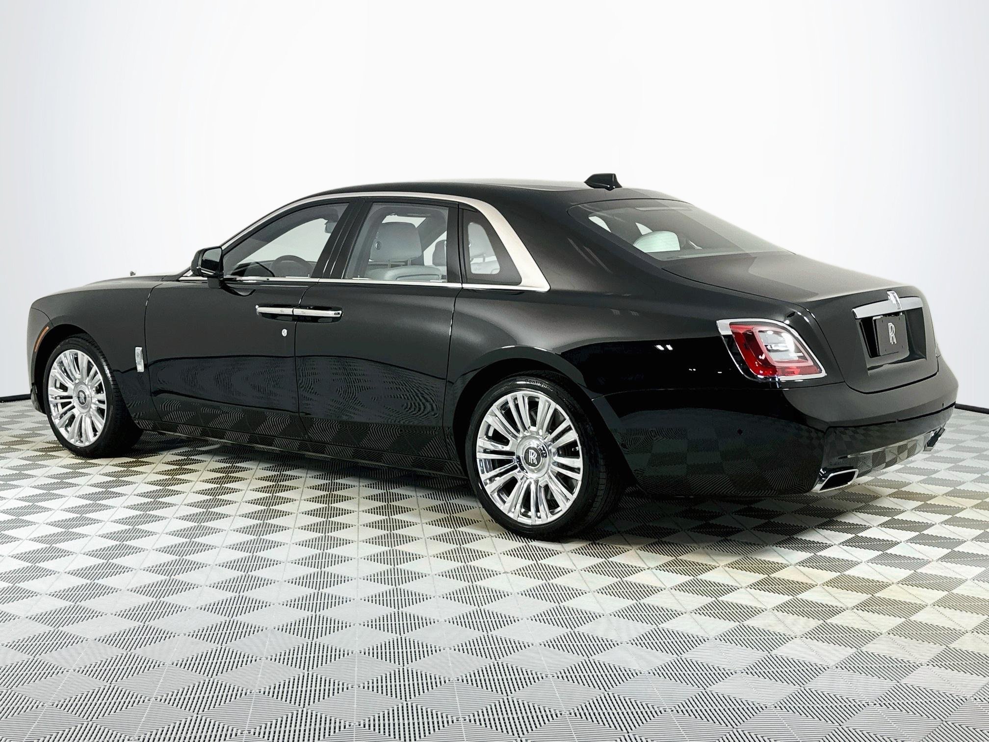 Certified 2022 Rolls-Royce Ghost AWD/4WD image 2