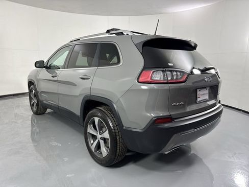 Used 2019 Jeep Cherokee Limited image 31
