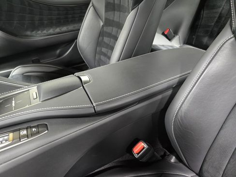 Used 2023 Lexus LC 500 Coupe w/ Performance Package image 30