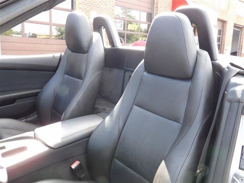 Used 2009 BMW Z4 sDrive35i RWD image 12