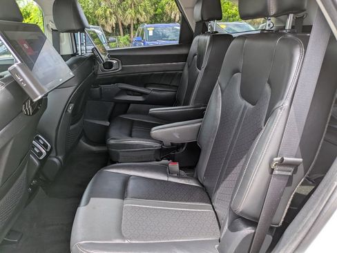 Certified 2023 Kia Sorento SX AWD/4WD image 19