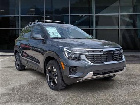 New 2026 Kia Seltos S FWD image 2