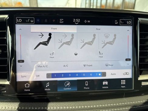 New 2026 Chrysler Pacifica Select w/ S Appearance Package FWD image 12