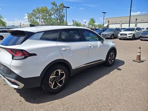 Certified 2025 Kia Sportage LX FWD image 13