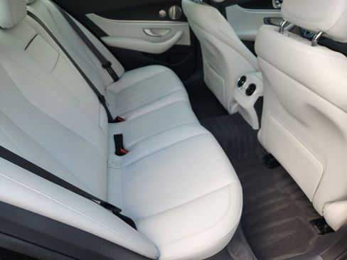 Used 2023 Mercedes-Benz E 350 Sedan image 32
