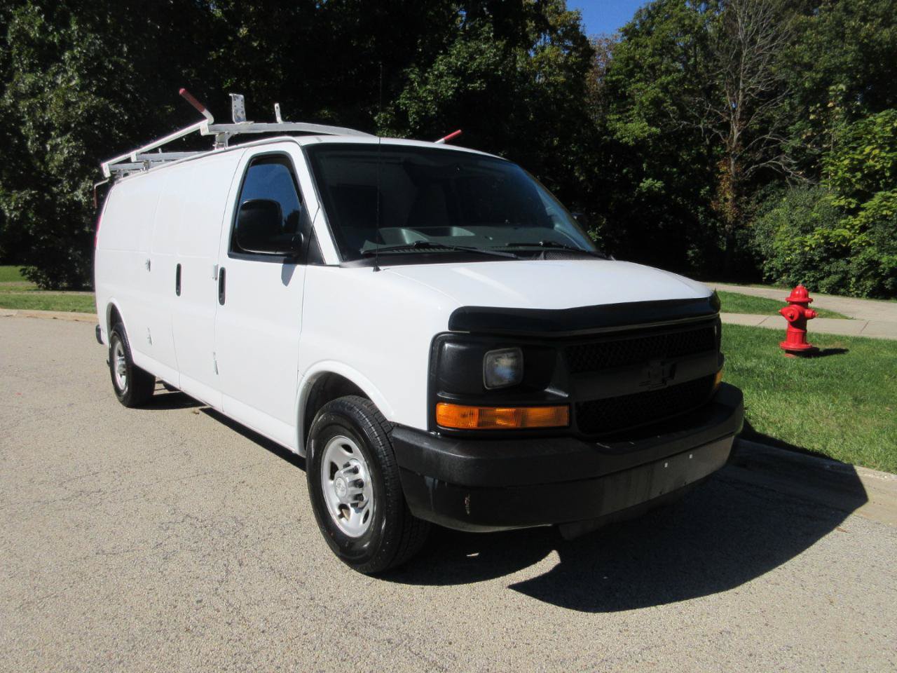 Used 2016 Chevrolet Express 3500 Extended RWD image 19