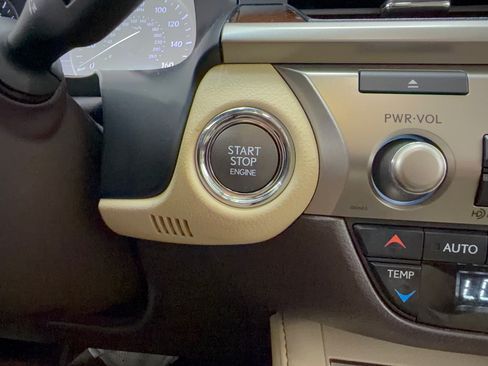 Used 2018 Lexus ES 350 w/ Premier Package FWD image 20