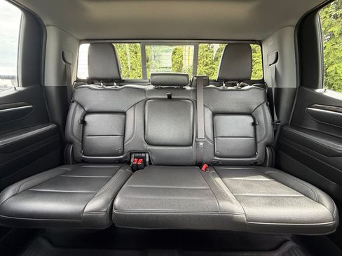 Used 2024 Chevrolet Silverado 1500 LTZ AWD/4WD image 3