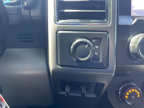 Used 2022 Ford F350 XLT AWD/4WD image 24
