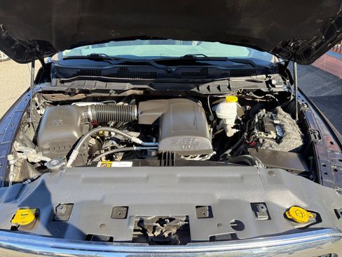 Used 2018 RAM 1500 Classic SLT w/ Luxury Group image 76