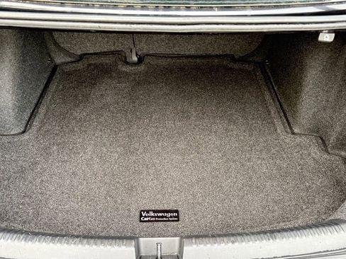 Used 2013 Volkswagen Jetta GLI image 12