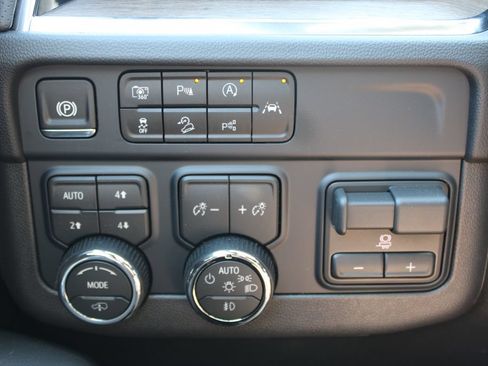 New 2026 Chevrolet Tahoe High Country AWD/4WD image 48