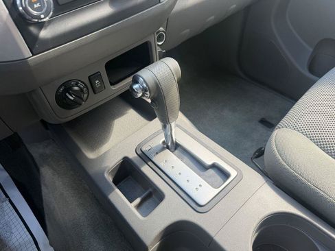 Used 2016 Nissan Frontier SV AWD/4WD image 15