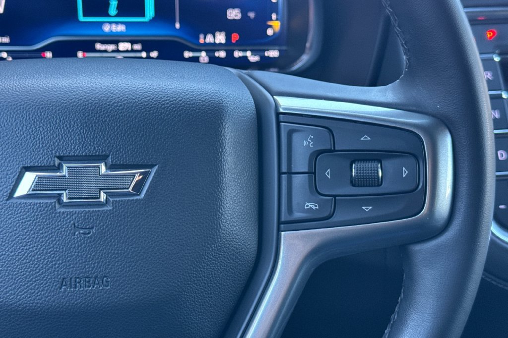 Used 2023 Chevrolet Tahoe Z71 w/ Z71 Off-Road Package AWD/4WD image 31