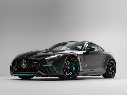 Used 2025 Mercedes-Benz AMG GT 63 image 9