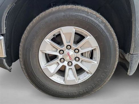 Used 2023 GMC Sierra 1500 SLE image 25
