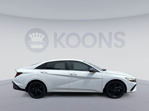 New 2026 Hyundai Elantra SEL Sport Premium FWD image 8