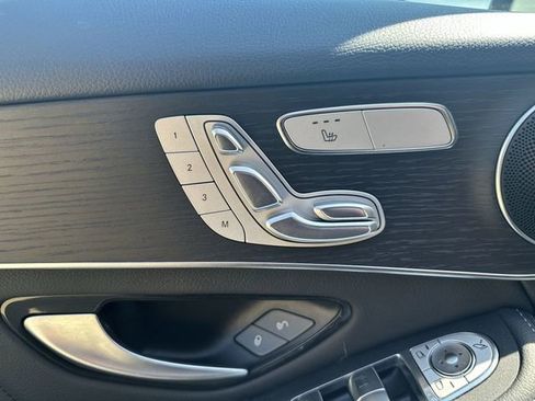 Used 2022 Mercedes-Benz GLC 300 4MATIC image 53