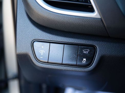 Used 2025 Kia Seltos SX w/ SX Sunroof Package image 18