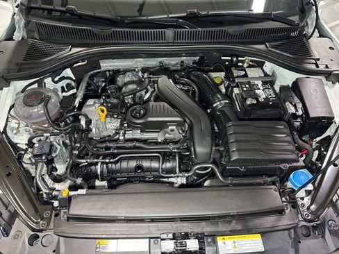 Used 2025 Volkswagen Jetta SE w/ Black Wheel Package image 6