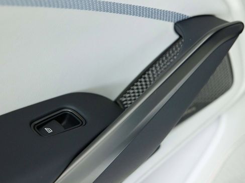 Used 2025 Aston Martin DBX 707 image 38