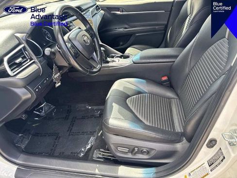 Used 2018 Toyota Camry SE FWD image 16