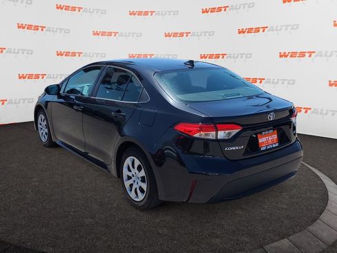 Used 2020 Toyota Corolla LE w/ Carpet Mat Package (TMS) FWD image 3