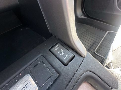 Used 2015 Subaru Forester 2.5i Limited AWD/4WD image 17