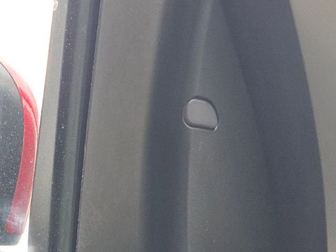 Used 2018 Nissan Rogue Sport SL w/ SL Premium Package image 28