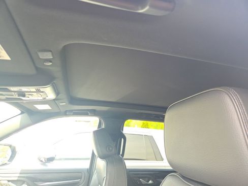 Used 2022 GMC Yukon XL Denali w/ Max Trailering Package image 4