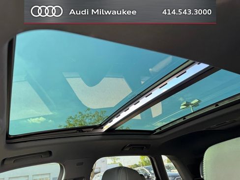 Used 2023 Audi Q3 2.0T Premium Plus w/ Premium Plus Package AWD/4WD image 9