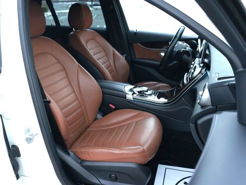 Used 2016 Mercedes-Benz GLC 300 4MATIC image 30