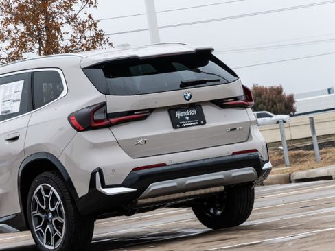 New 2026 BMW X1 xDrive28i w/ Convenience Package image 6
