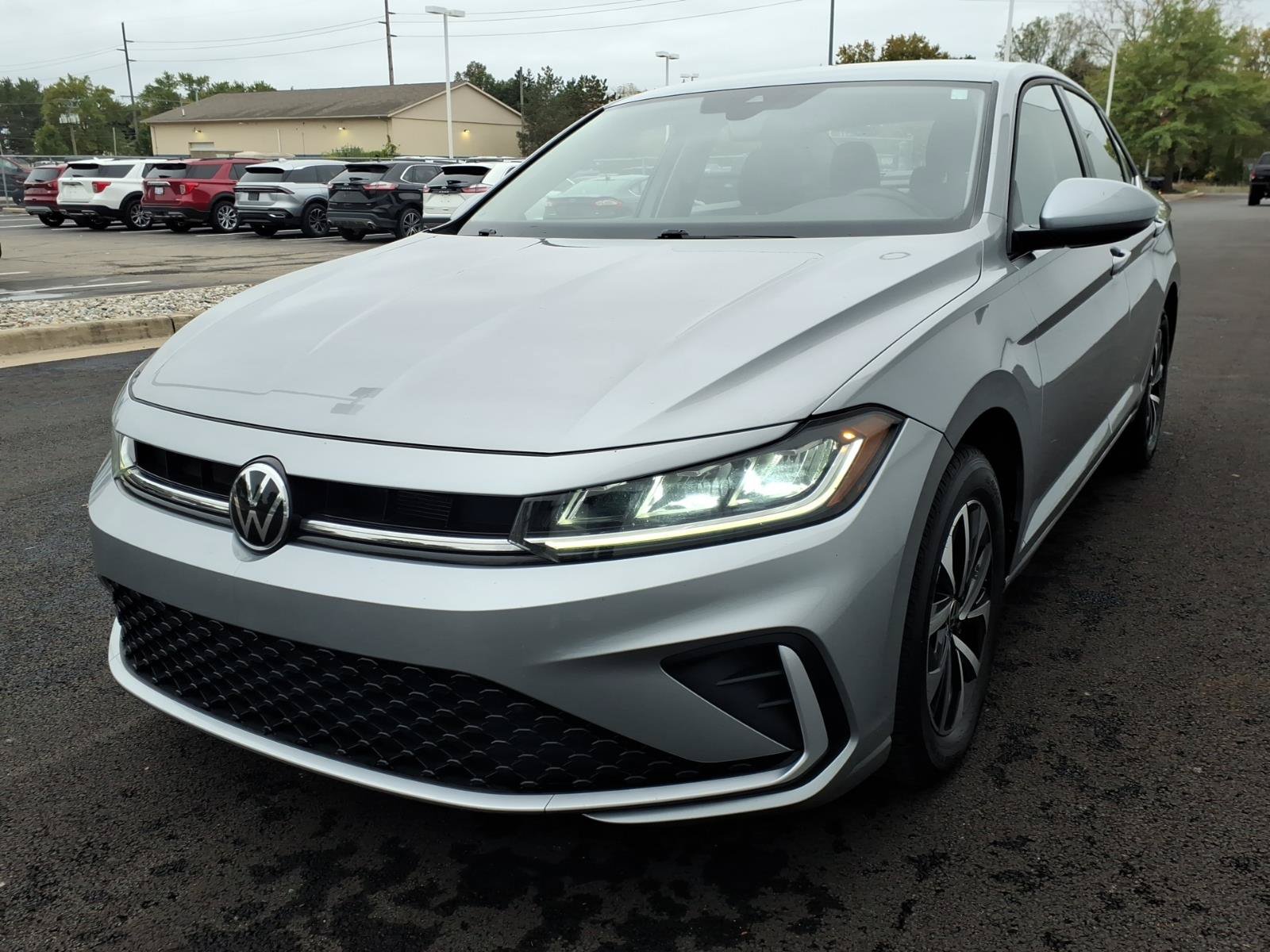 Used 2025 Volkswagen Jetta S FWD image 3