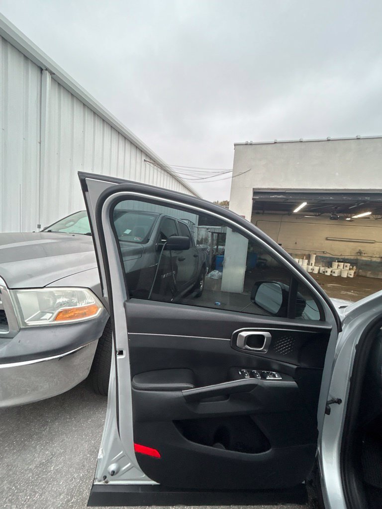 Used 2022 Kia Sorento S FWD image 11