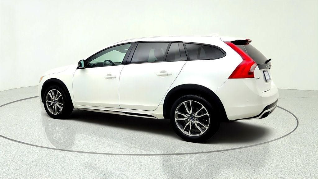 Used 2015 Volvo V60 T5 Cross Country w/ Convenience Package AWD/4WD image 7