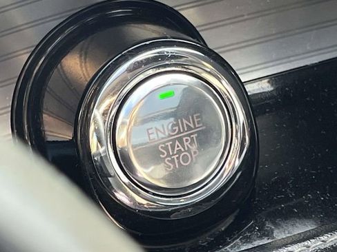 Used 2022 Lincoln Corsair AWD w/ Premium Package image 36