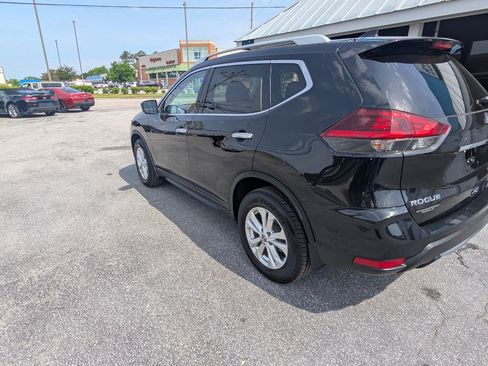 Used 2018 Nissan Rogue S w/ S Value Package AWD/4WD image 7