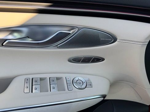 New 2026 Genesis GV70 2.5T Advanced AWD/4WD image 11