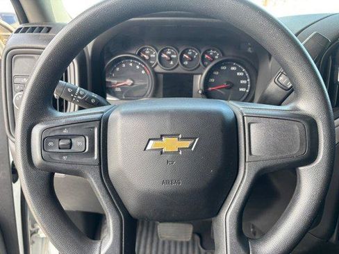 Used 2022 Chevrolet Silverado 1500 Custom image 11