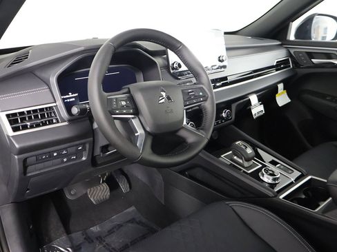 New 2025 Mitsubishi Outlander SEL Black Edition image 32
