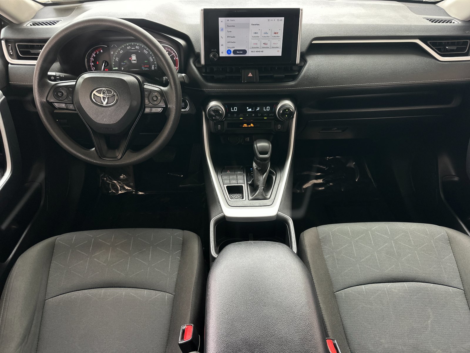 Used 2025 Toyota RAV4 XLE AWD/4WD image 12