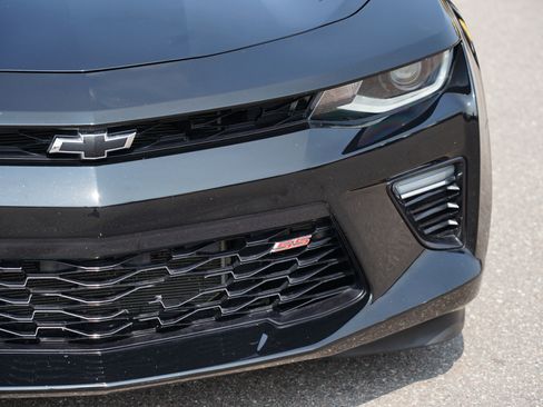 Used 2016 Chevrolet Camaro SS image 9