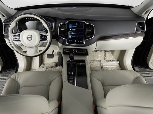 Used 2016 Volvo XC90 T6 Momentum image 35