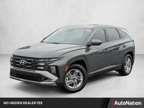 Certified 2026 Hyundai Tucson SE FWD image 1